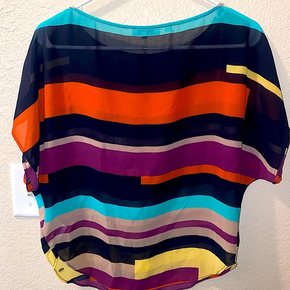 Guess Blouse - Picture 4 of 6